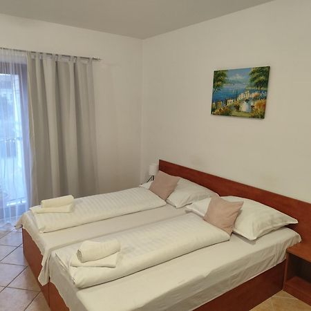 Szent Kristof Apartmanhotel Zalaegerszeg Esterno foto