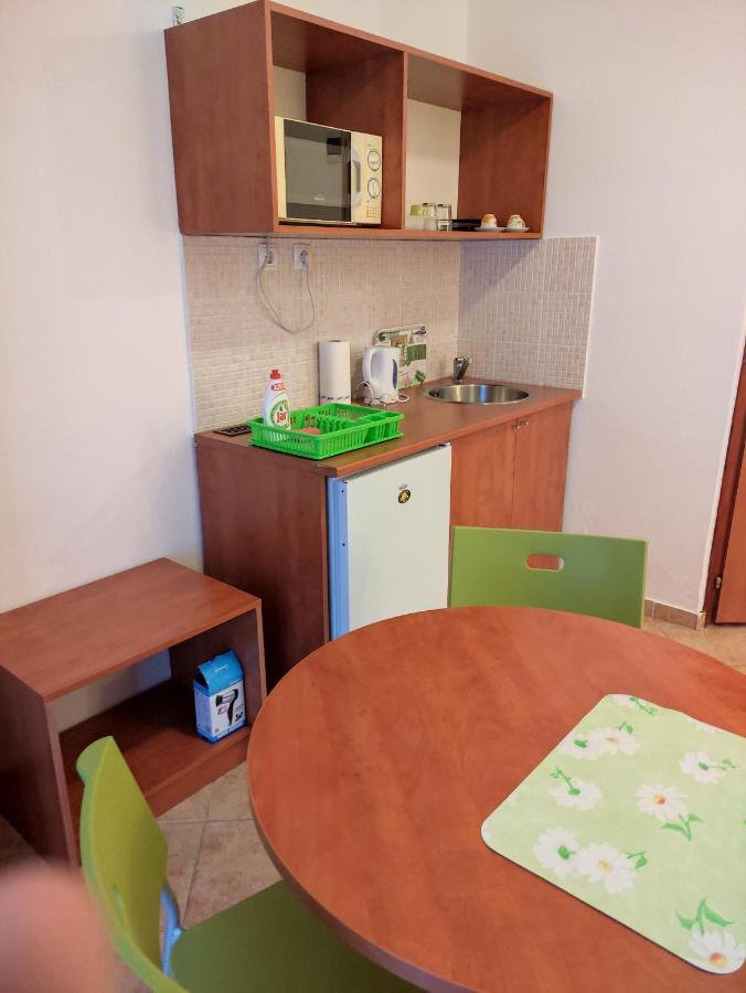 Szent Kristof Apartmanhotel Zalaegerszeg Esterno foto