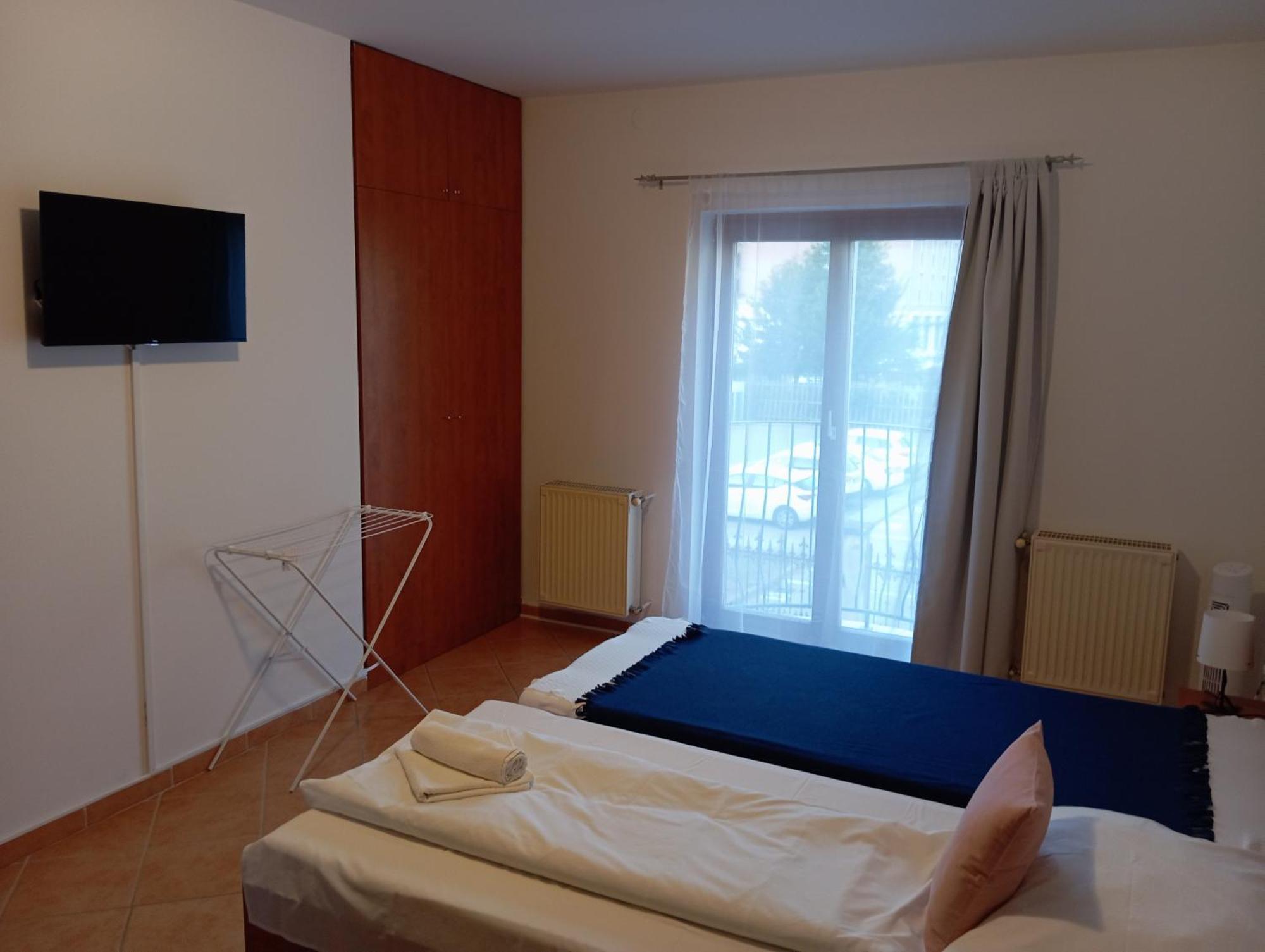 Szent Kristof Apartmanhotel Zalaegerszeg Esterno foto