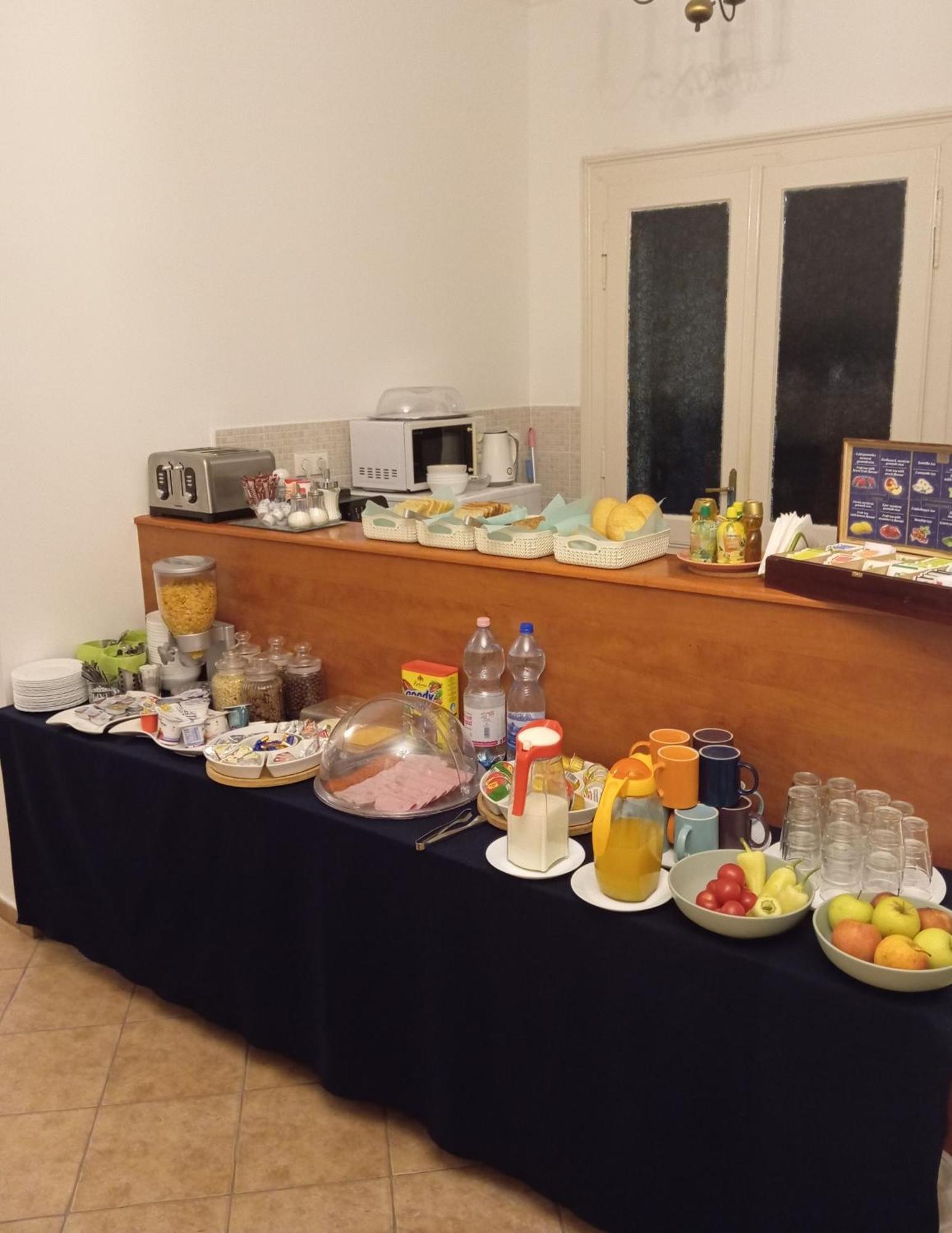 Szent Kristof Apartmanhotel Zalaegerszeg Esterno foto